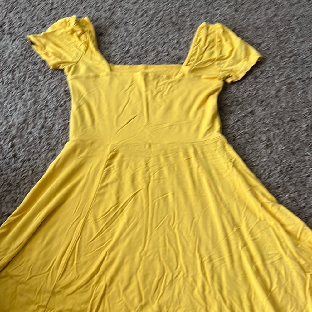 Yellow short dress